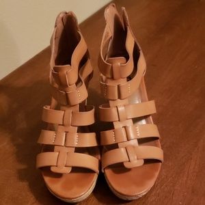 Sandal wedge shoe